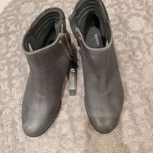 Sorel Black leather booties. New with Tag size 9.5